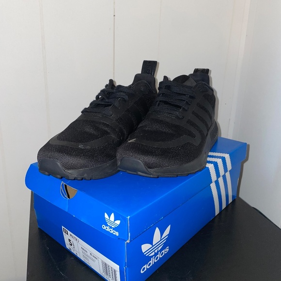 Adidas Kids Multix Shoes in black - Picture 2 of 4